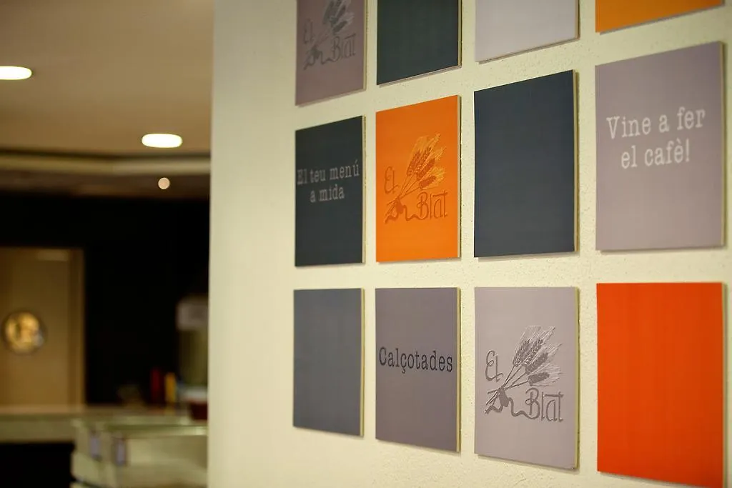 **  Hotel El Blat Barcelona Spanyolország